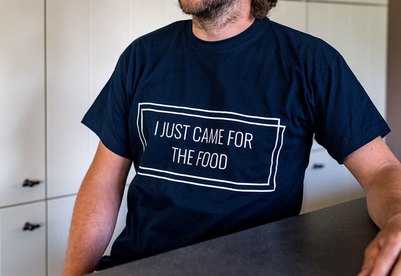 T-shirt med egen tekst | medias ケース